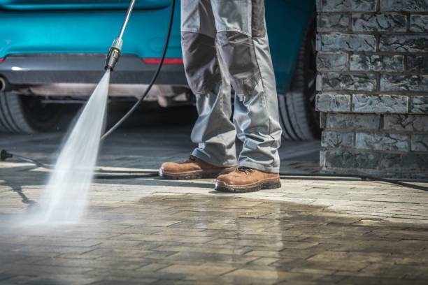 Best Graffiti Removal  in Smithville, MO